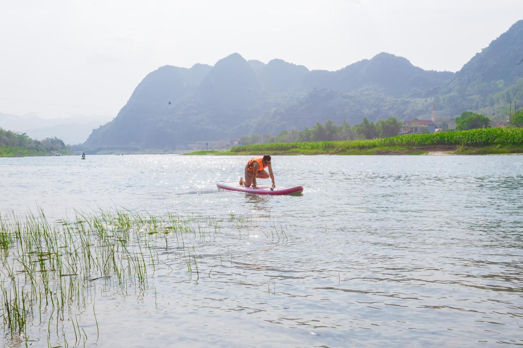 Son River Homestay Фонгня Экстерьер фото