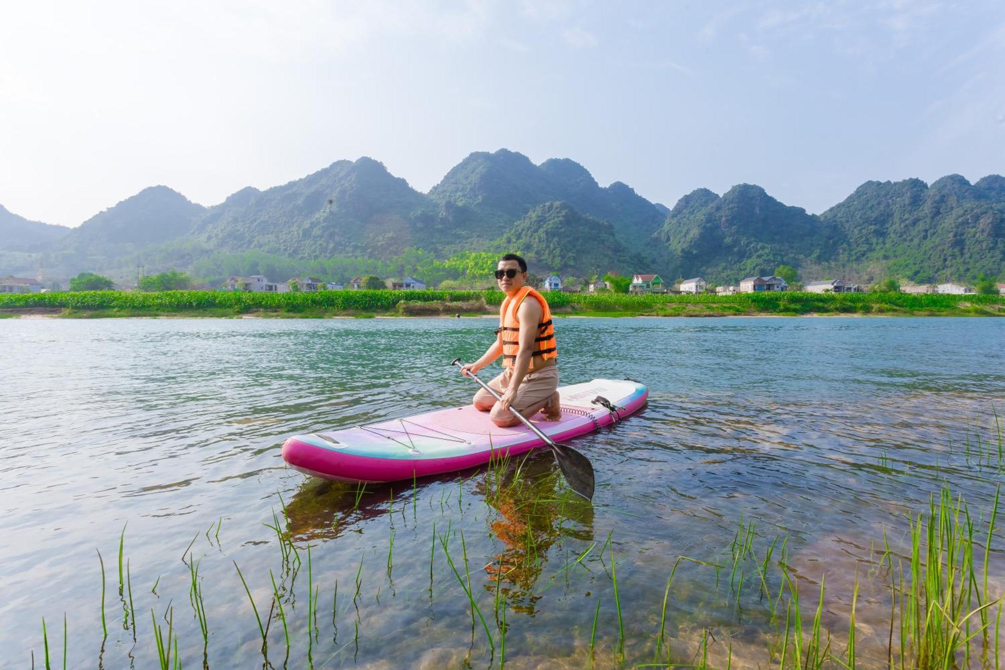 Son River Homestay Фонгня Экстерьер фото