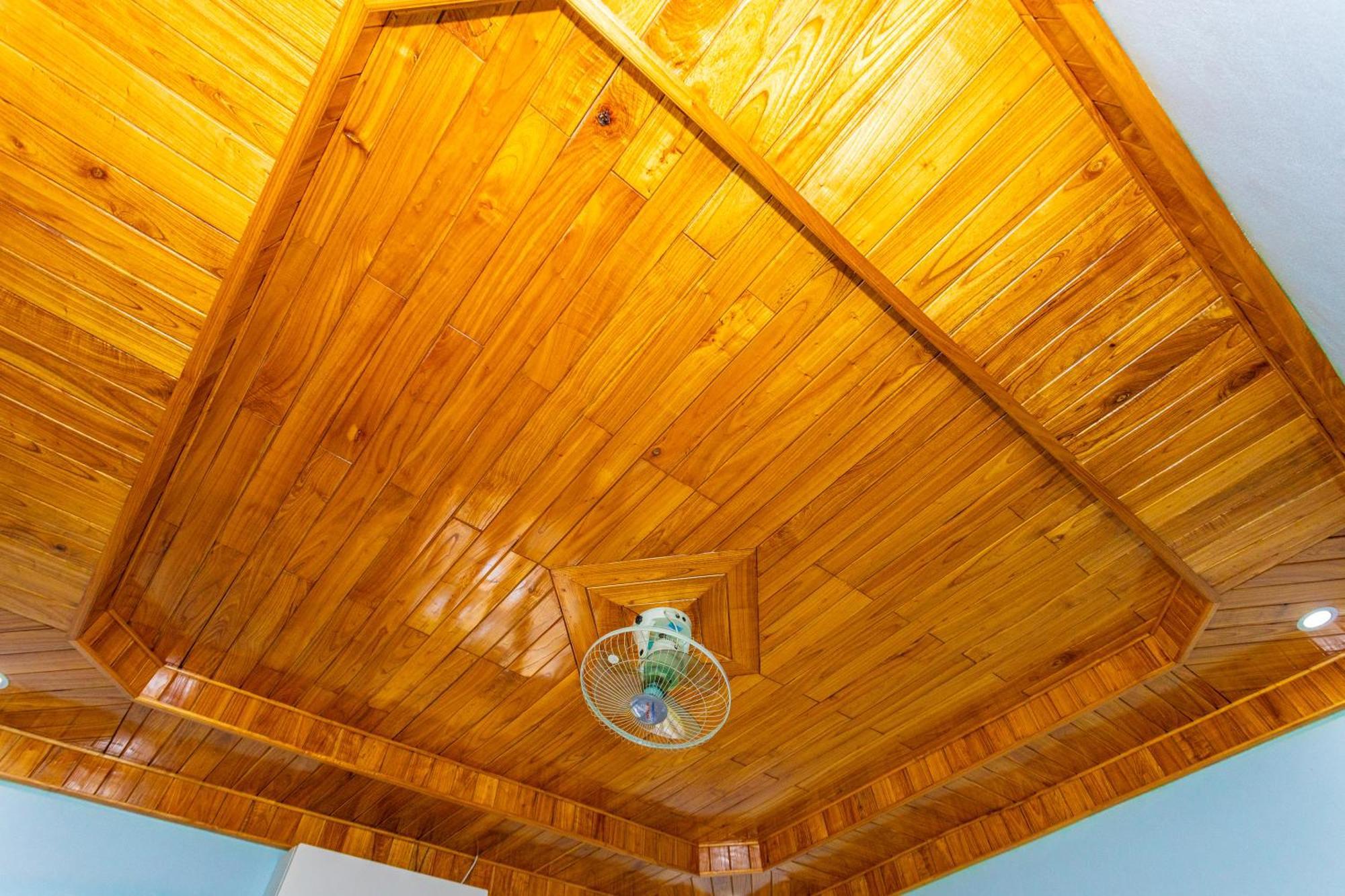 Son River Homestay Фонгня Экстерьер фото
