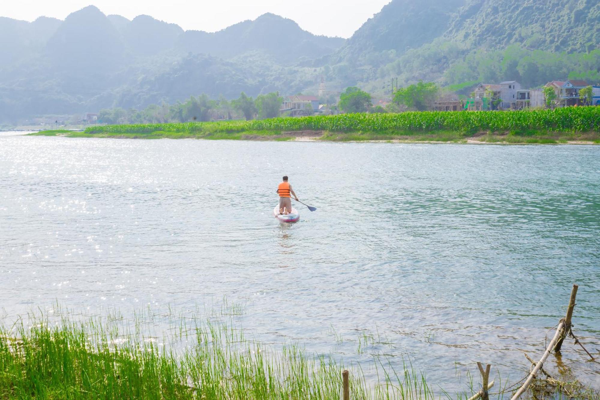 Son River Homestay Фонгня Экстерьер фото
