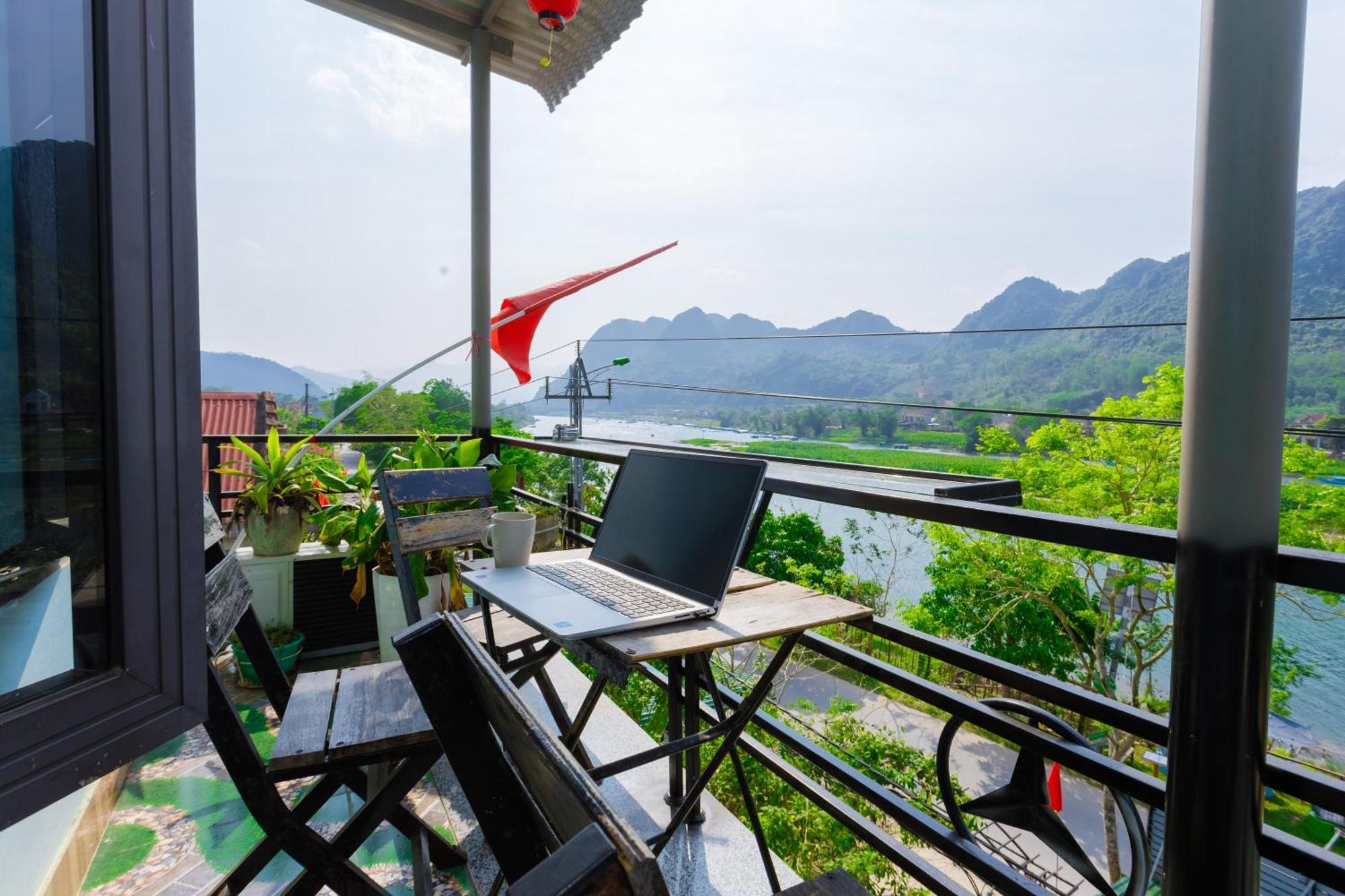 Son River Homestay Фонгня Экстерьер фото