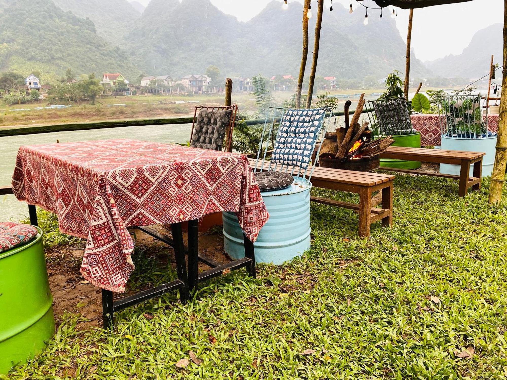 Son River Homestay Фонгня Экстерьер фото